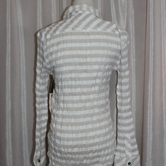 Ash & Ember Button Down Top - Picture 4 of 10